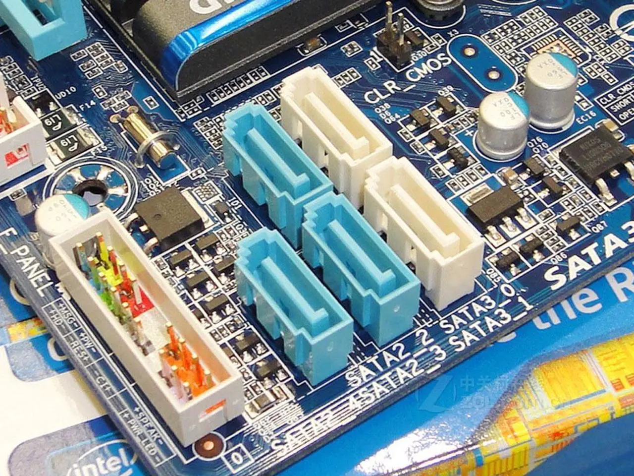 Alt view image 2 of 4 - GIGABYTE GA-H67MA-UD2H LGA 1155 Intel H67 DDR3 16GB Micro ATX