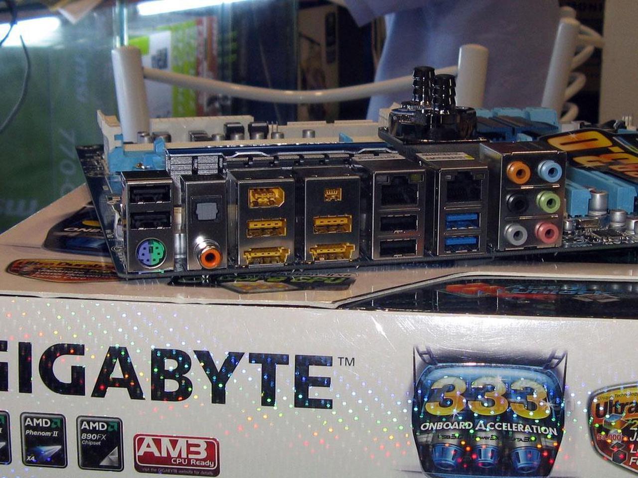 Alt view image 4 of 4 - GIGABYTE GA-890FXA-UD7 Socket AM3 AMD 890FX DDR3 16GB XL-ATX