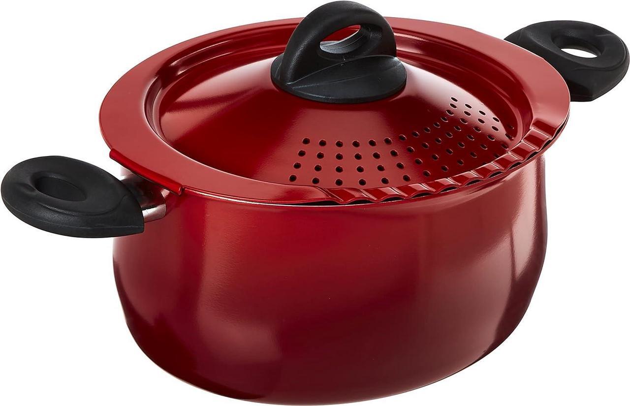 Main image of Bialetti 5.5 Quart Pasta Pot with Strainer Lid, Red  Elongated Oval Pot for Longer Spaghetti, Lasagna, Penne & Farfalle Noodles, Heat Resistant Handles & Nonstick Interior, Large Pot for Cooking