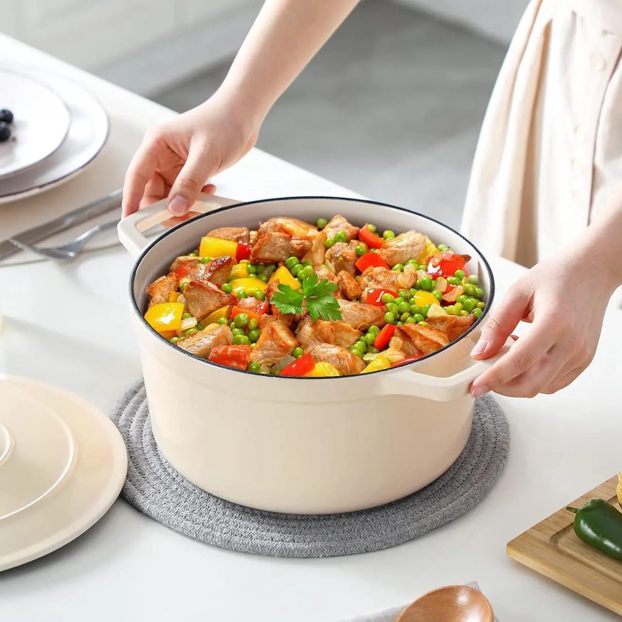 Vancasso Cast Iron Dutch Oven - Thumbnail 2