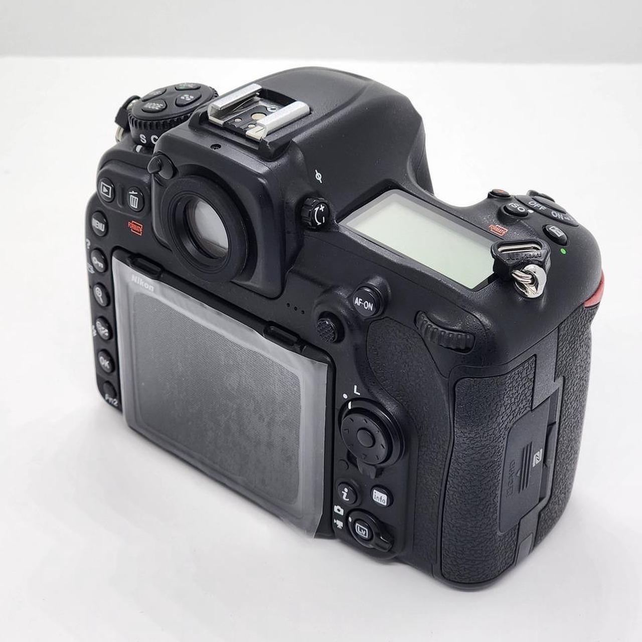 Alt view image 4 of 4 - Nikon D500 20.9 MP 4K WiFi DSLR Camera (Body Only) + EXT BATT + Sandisk 32GB SD