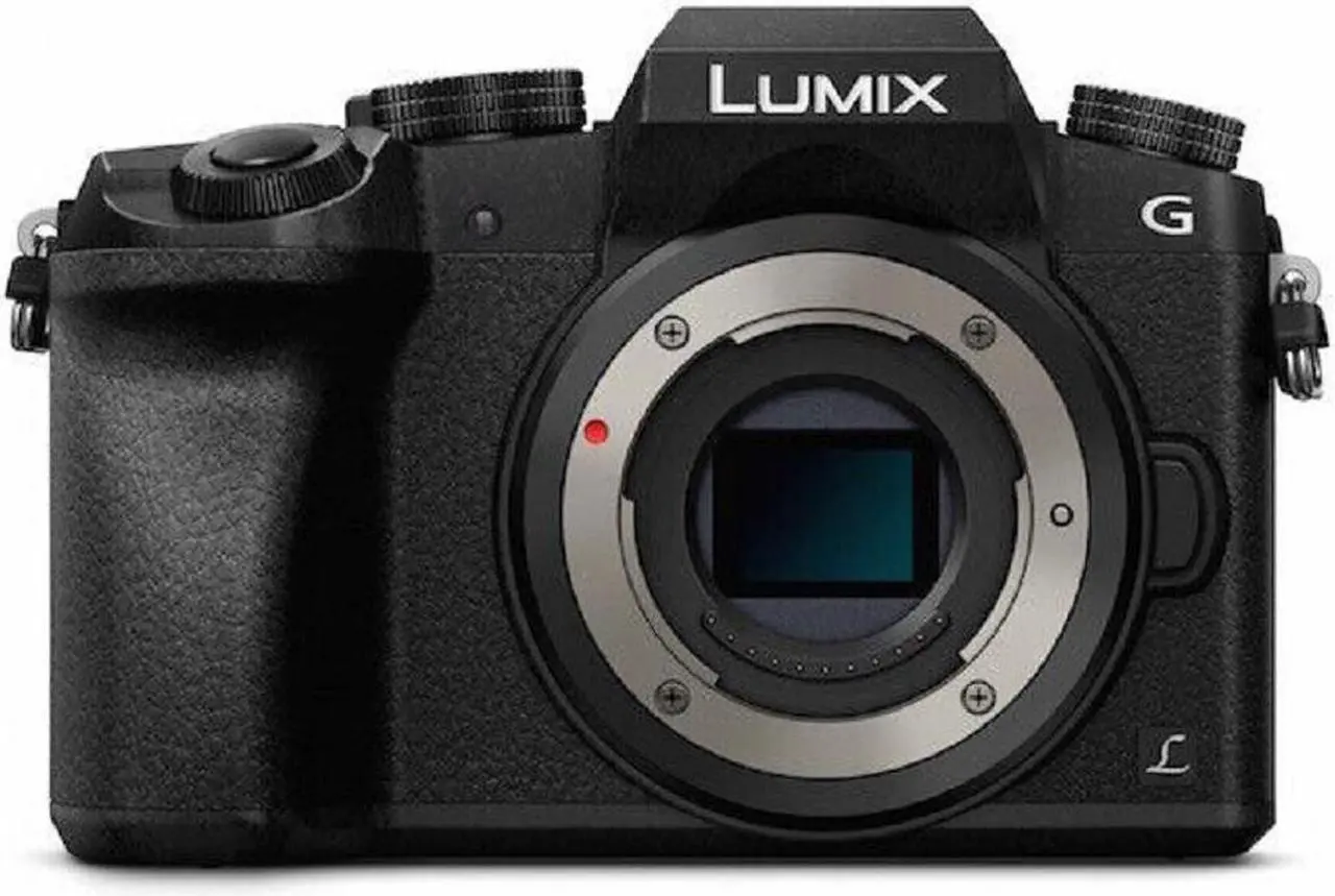 Alt view image 2 of 3 - Panasonic Lumix DMC-G7 Mirrorless Camera - 12PC Accessory Bundle