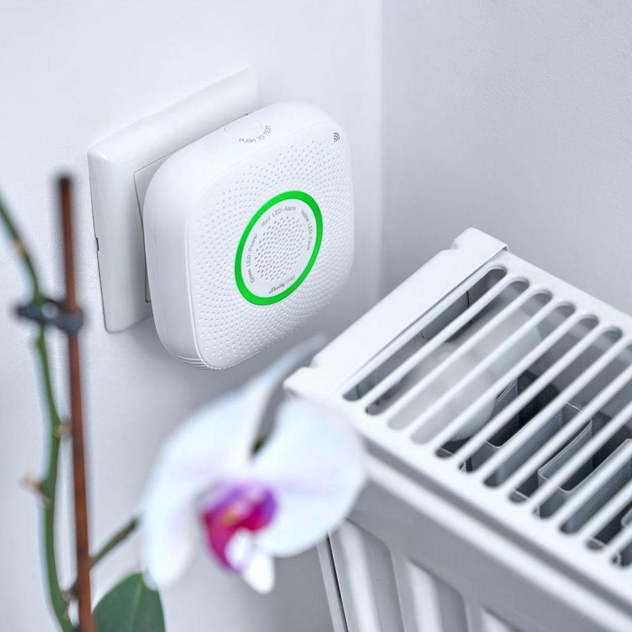 Alt view image 4 of 6 - Shelly Gas CNG detector | Wi-Fi Smart Gas Sensor with Sound and Light Alarm | Certified | Flame Resistant | Wire-free | Scene Activation | iOS & Android App