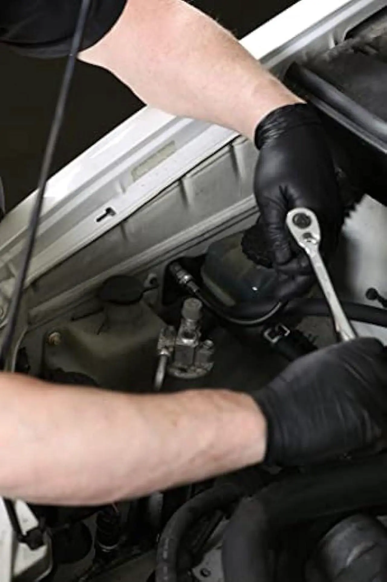 Alt view image 5 of 7 - ARES 42071  2-Piece Flexible Socket Extension Set  1/4-Inch and 3/8-Inch Drive Extensions  6-Inch and 8-Inch Extensions with Flexible Shafts  Spring-Loaded Detent Balls to Prevent Slipping