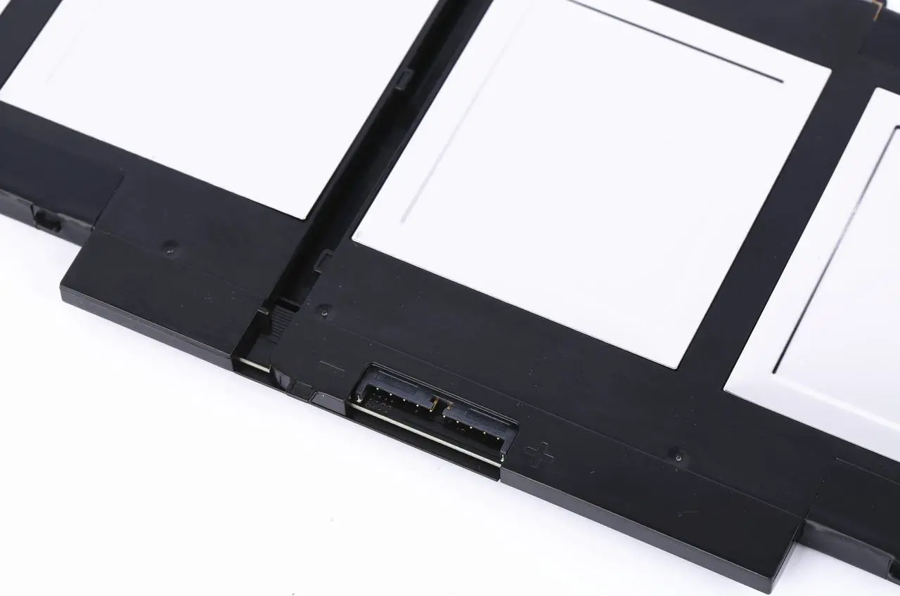 Alt view image 3 of 5 - 6MT4T Laptop Battery for Latitude E5470 E5570 Precision 3510 79VRK 62Wh