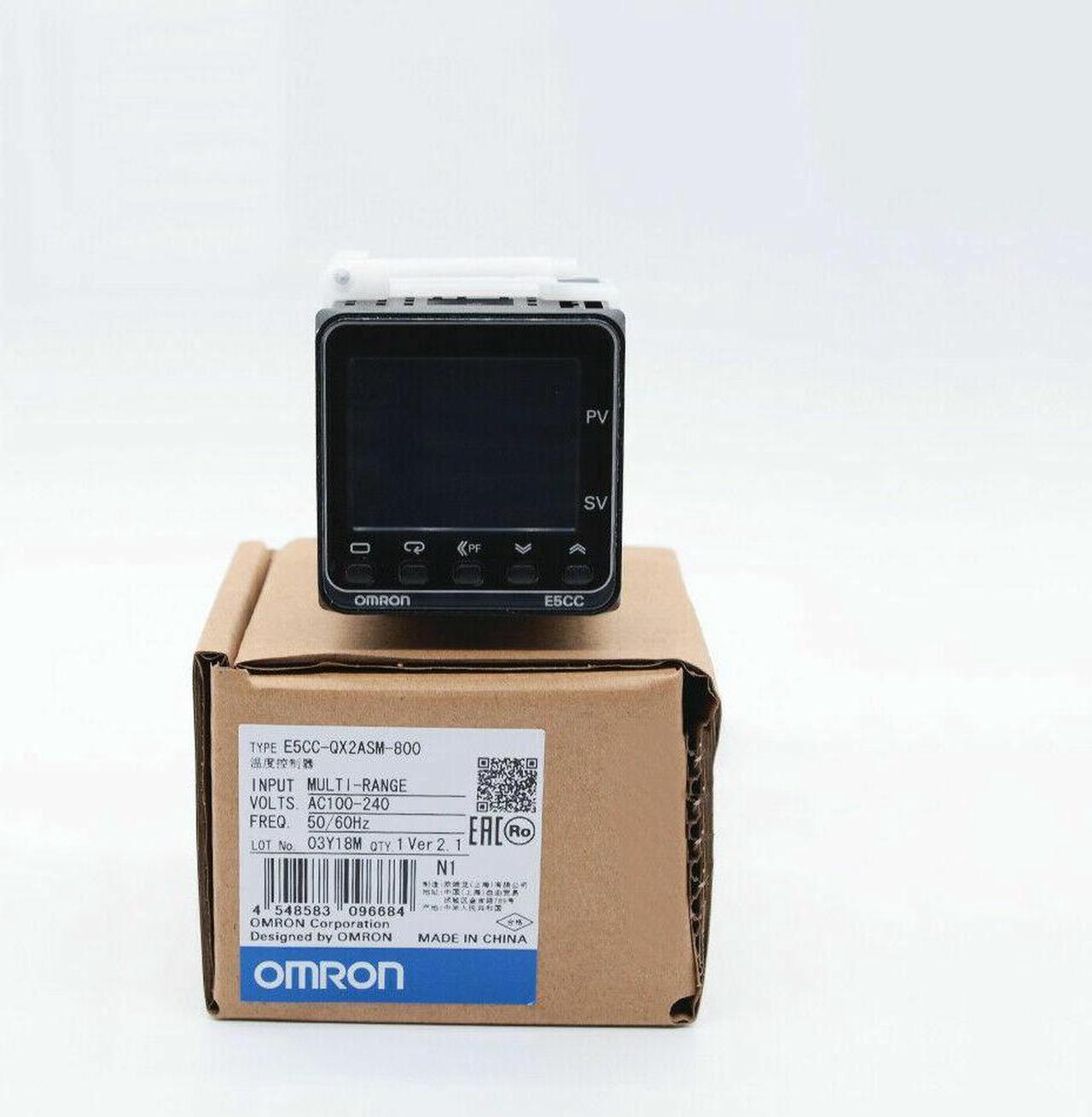 New in box Omron E5CC-QX2ASM-800 Temperature Controller 100-240VAC