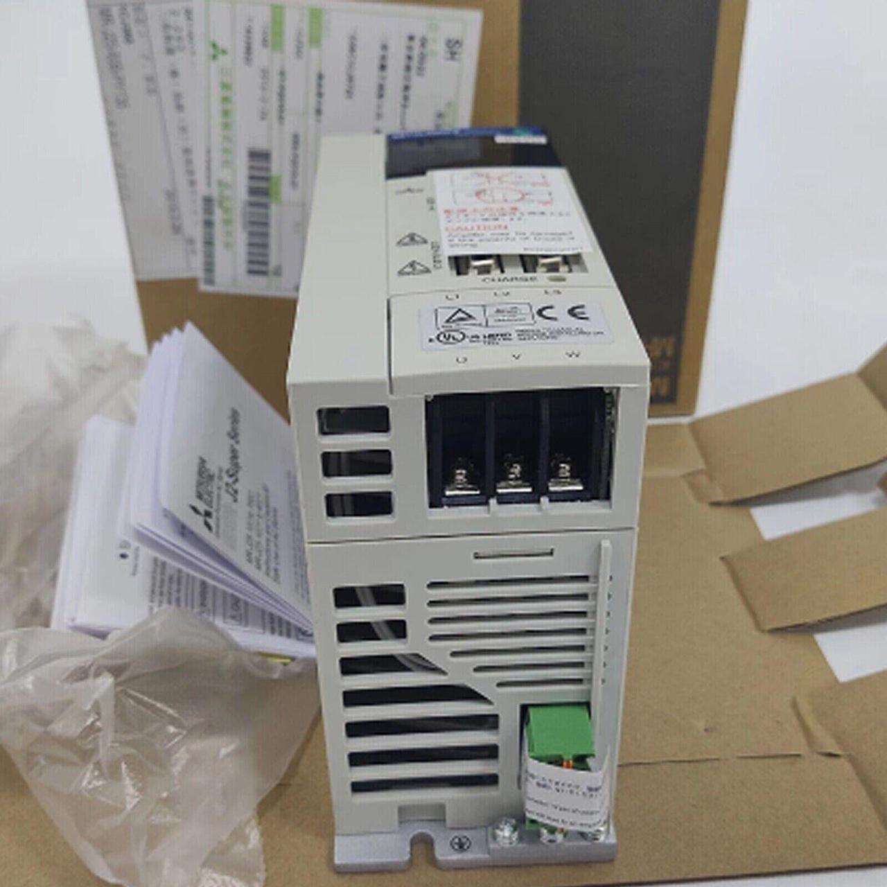 New In Box MITSUBISHI MR-J2S-40B-PY135 MRJ2S40BPY135 Servo Drive