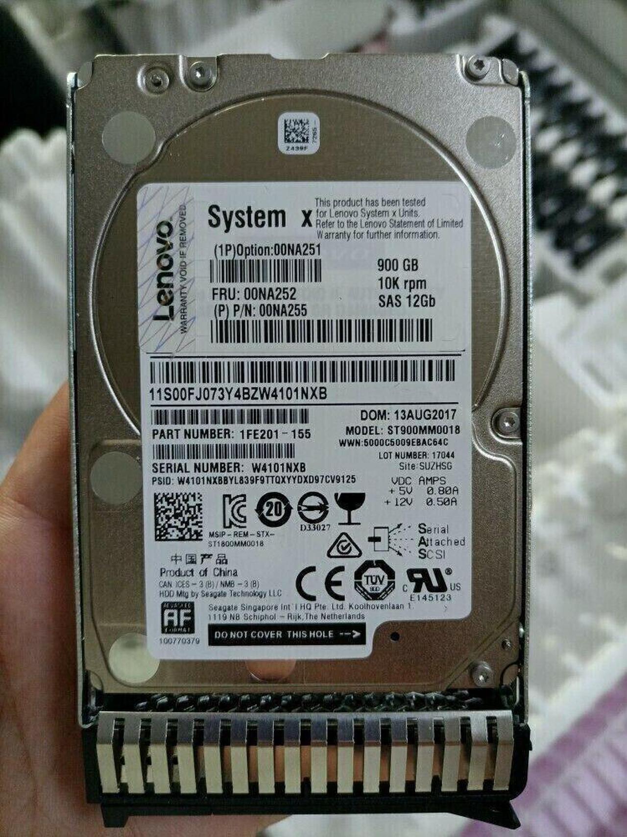 New 00NA251 00NA252 LENOVO 900GB 10K SAS 12GBPS 2.5IN G3HS 512E HARD DRIVE