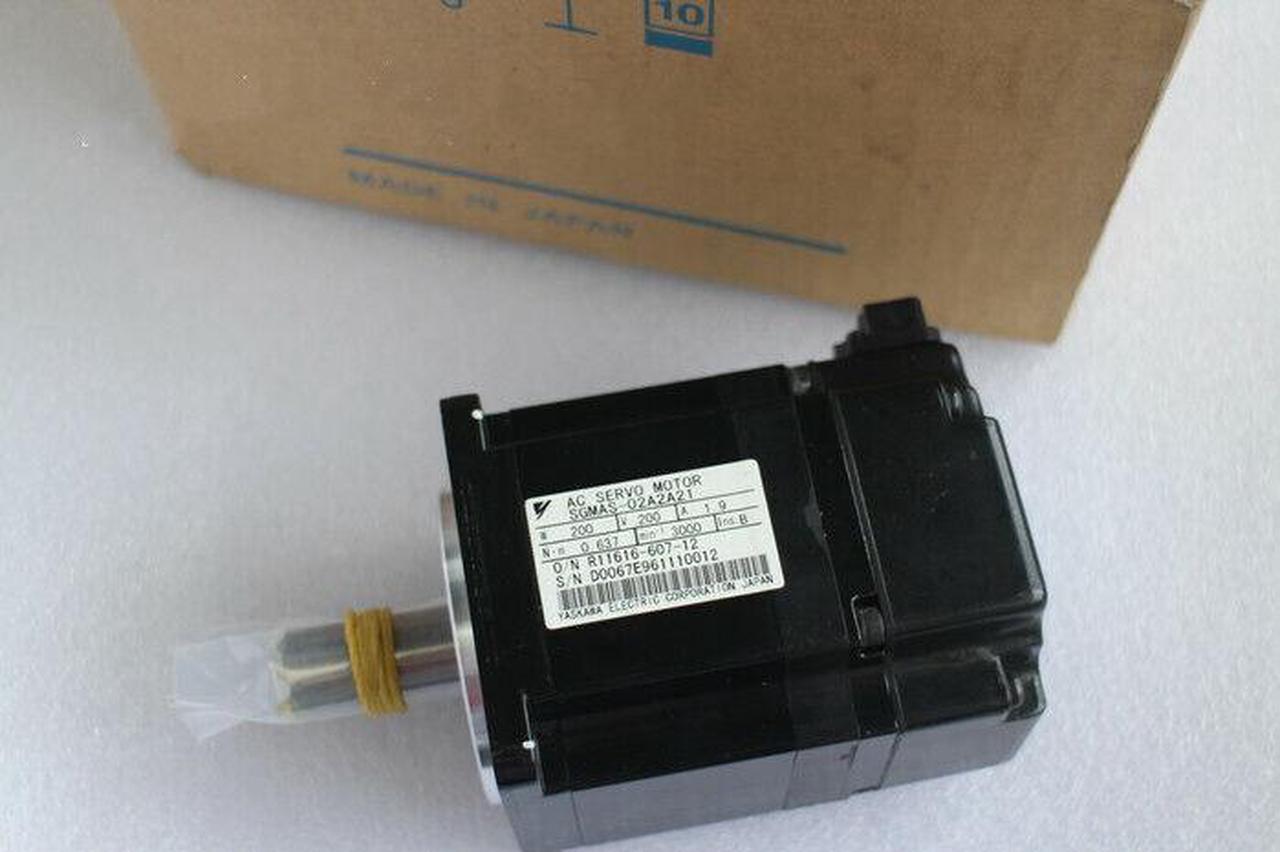 NEW YASKAWA SERVO MOTOR SGMAS-02A2A21 SGMAS02A2A21 FREE EXPEDITED SHIPPING