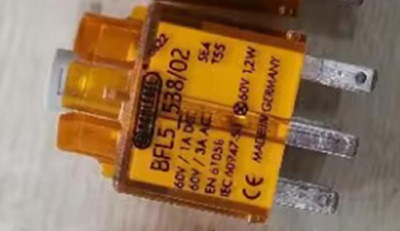 NEW SCHLEGEL BFL5-538/02 IEC 60947-5-1 Contact