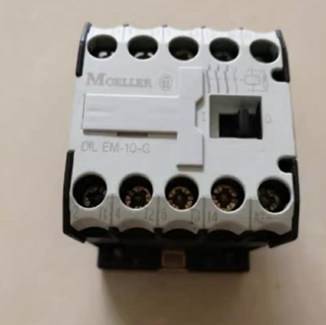 NEW MOELLER DIL EM-10-G Contactor