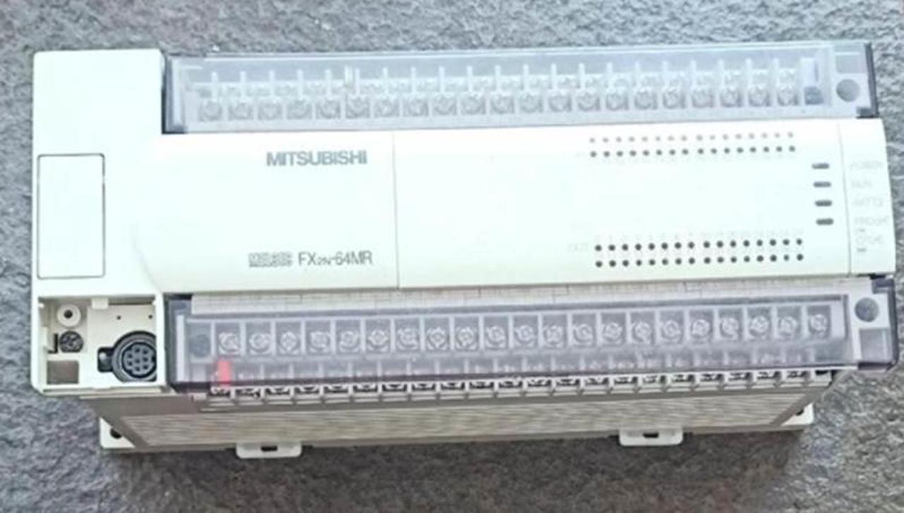 1PC New Mitsubishi FX2N-64MR-ES/UL FX2N64MRESUL PLC