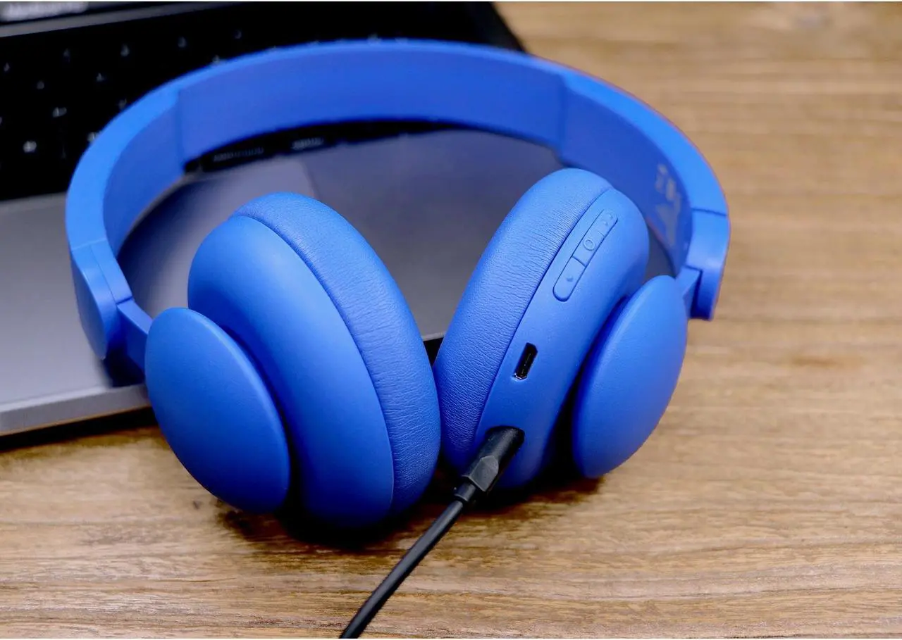 Alt view image 5 of 5 - Wireless Bluetooth on-Ear Headphones - Blue, New