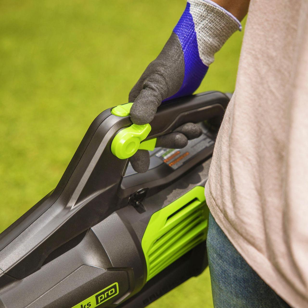 Alt view image 4 of 6 - GREENWORKS - 80-VOLT 170 MPH 730 CFM CORDLESS HANDHELD BLOWER (1 X 2.5AH BATTERY AND 1 X CHARGER) - GREEN