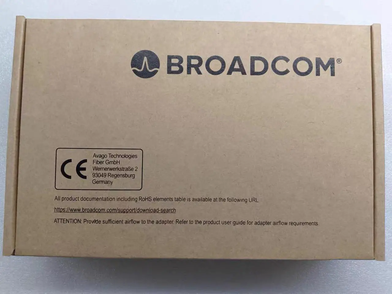 Alt view image 4 of 7 - BROADCOM 9560-16i 05-50077-00 SAS3916 8GB cache PCIe 4.0x8 array card