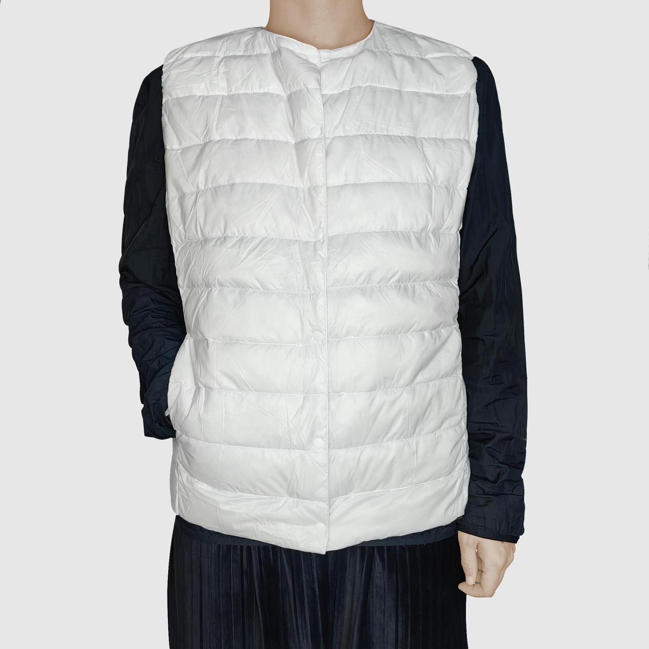 Alt view image 5 of 7 - SYAYA Womens Puffer Vest, Crop Down Vest Sleeveless for Women, Winter Outerwear Warm Cropped Corduroy Jacket Coat U-SY-V1 (US, Alpha, XX-Large, Regular, Regular, White)