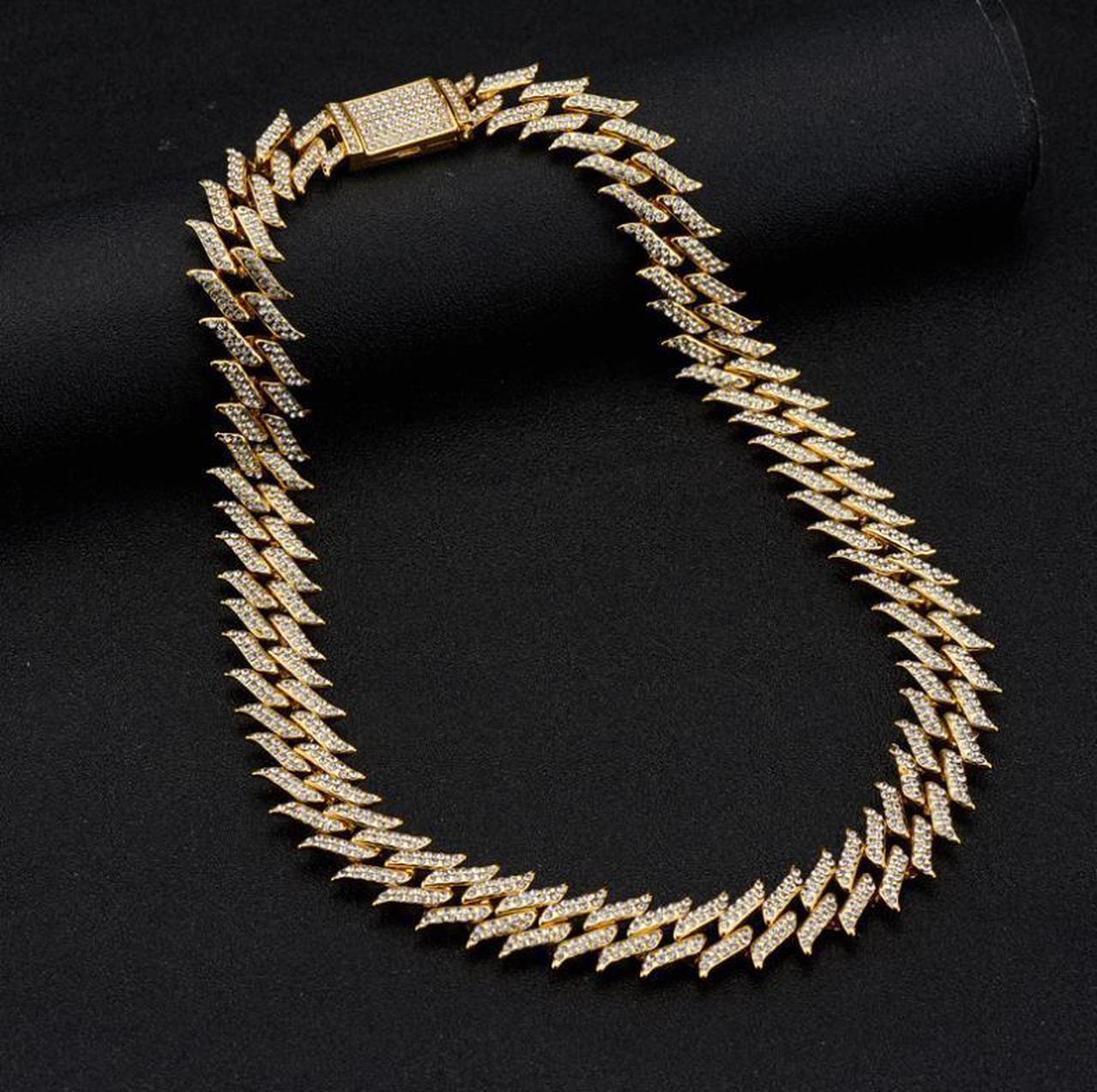 Alt view image 5 of 7 - Men Hip Hop Spike Thorn Miami Cuban 18K Gold Plated Bling Crystal Diamond Cuban 18MM Link Chain Punk Men Fashion Elegant Chain Necklaces Jewelry Silver 24"