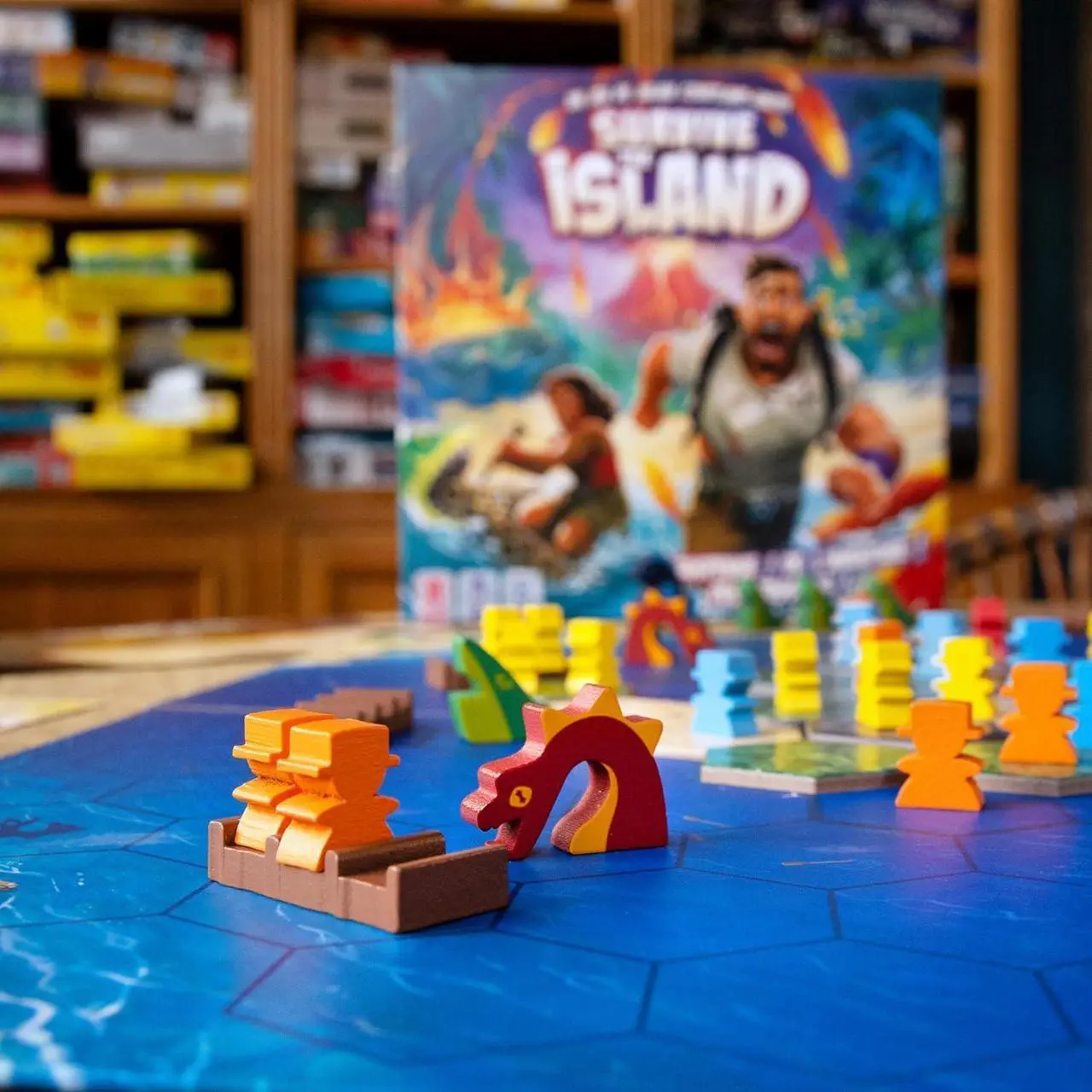 Alt view image 5 of 5 - Survive the Island