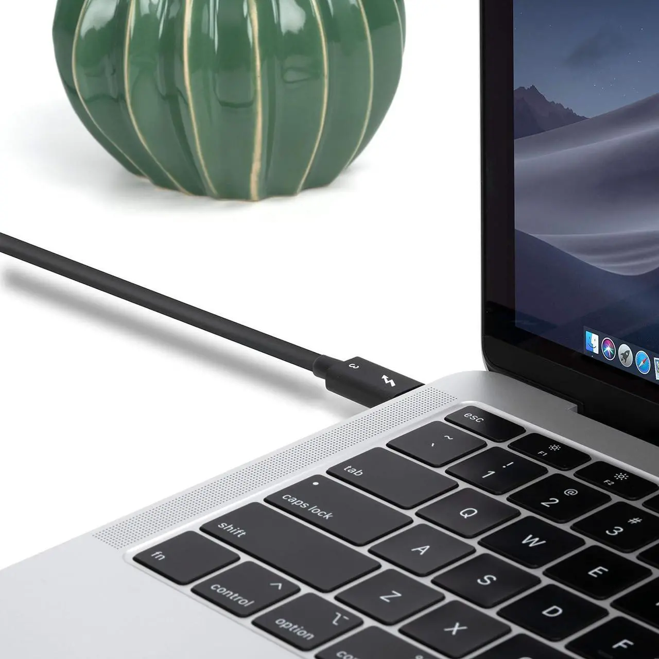 Alt view image 5 of 7 - Plugable Thunderbolt 3 Cable 40Gbps Supports 100W (20V, 5A) Charging, 2.6ft / 0.8m USB C Compatible [Thunderbolt 3 Certified] - Driverless