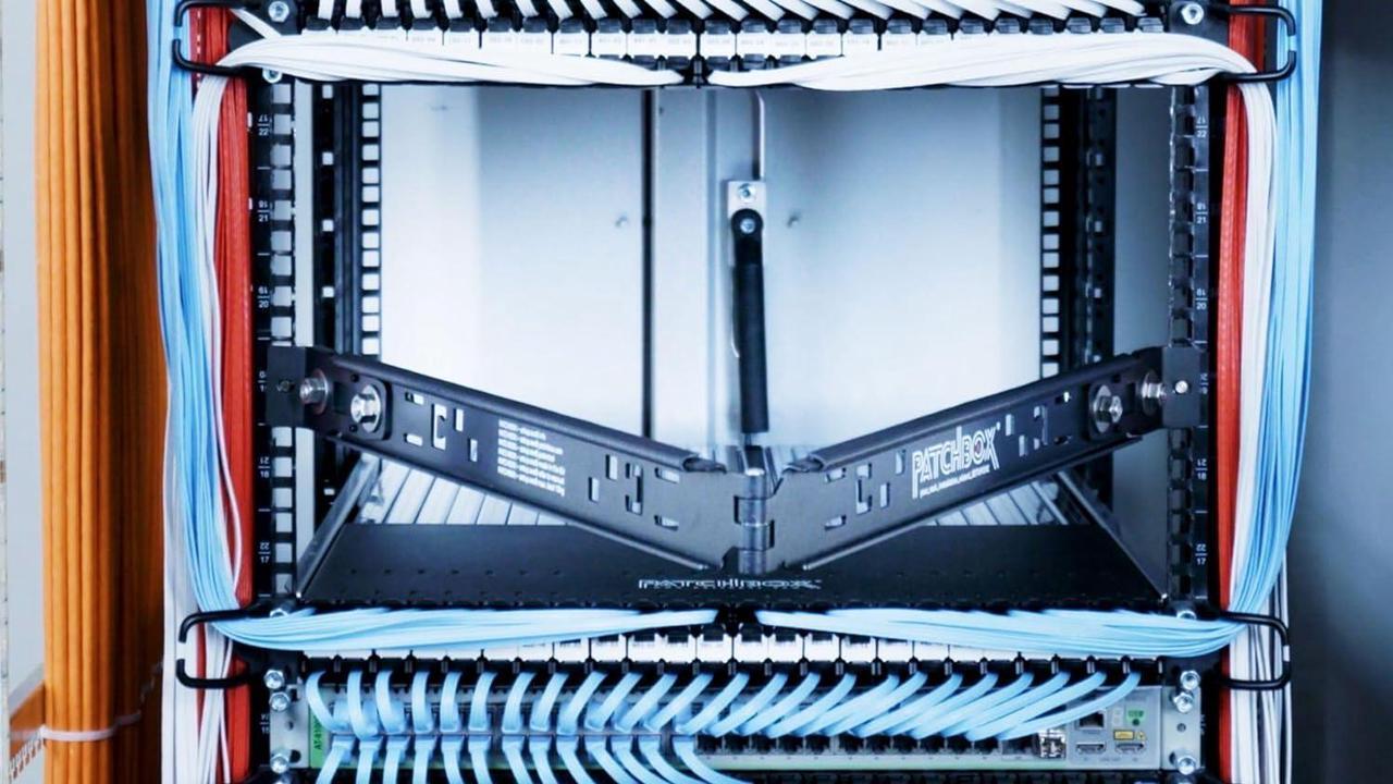 Alt view image 3 of 7 - PATCHBOX Setup.exe 2 Installation Tool - Quick Mount for Patch Panel, Computer Cabinet, Server, Network Racks and Laptops - Compatible with 19 Rails, Square and Threaded Holes - Supports 50kg/100lb