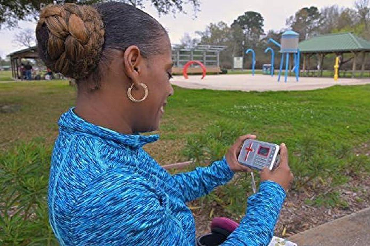 Alt view image 3 of 5 - Daily Meditation 1 KJV Dramatized Audio Bible Player - King James Version Electronic Bible (with Rechargeable Battery, Charger, Ear Buds and Built-in Speaker)