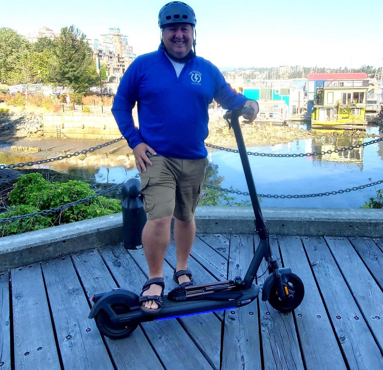 Alt view image 2 of 7 - Inmotion S1F - Scooter for Big and Tall People - Electric Scooter for Adults 300lbs - Long Range Commuter E-Scooter (25 MPH & 59 Miles)