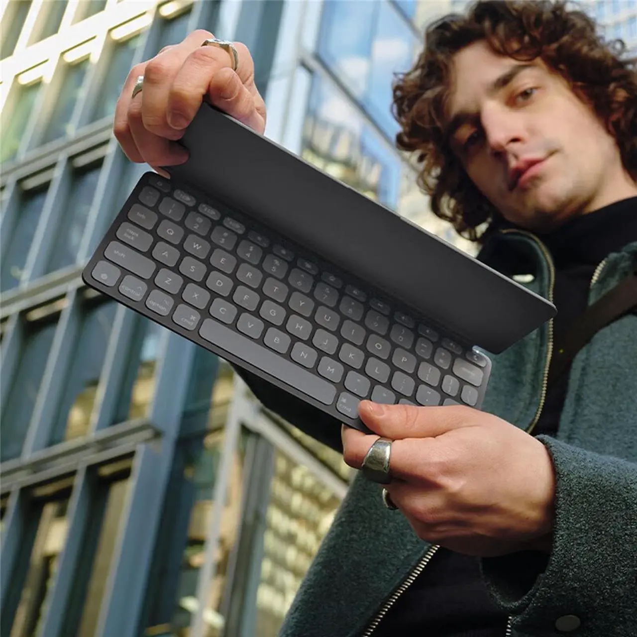 Alt view image 6 of 7 - Logitech KEYS-TO-GO 2 Wireless Mechanical Keyboard - Office Keyboard - Slim Design, Dwarf Shaft, Bluetooth Connectivity, Built-in Protective Cover, Supports Windows/macOS/ChromeOS/iPadOS, Black