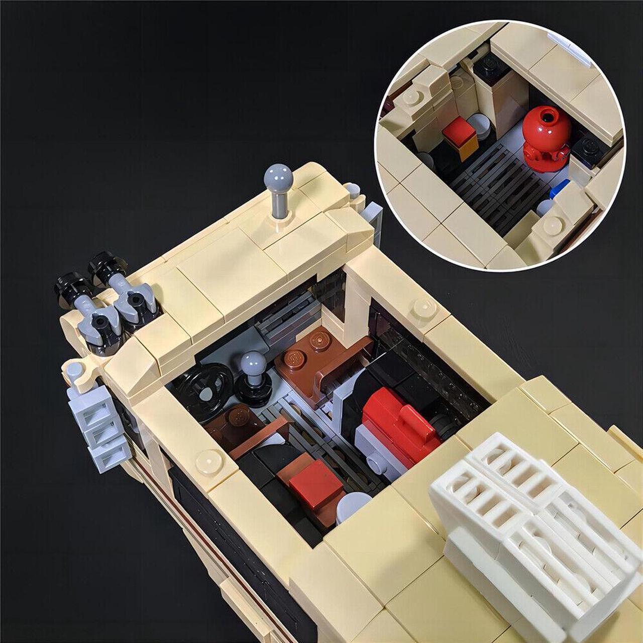 Alt view image 3 of 6 - ZITIANYOUBUILD Eagle 5 Flying Spacecraft / Motorhome with Space Engines Wings from Movie Spaceballs 1235 Pieces 100% Compatible with LEGO Brand New and High Quality