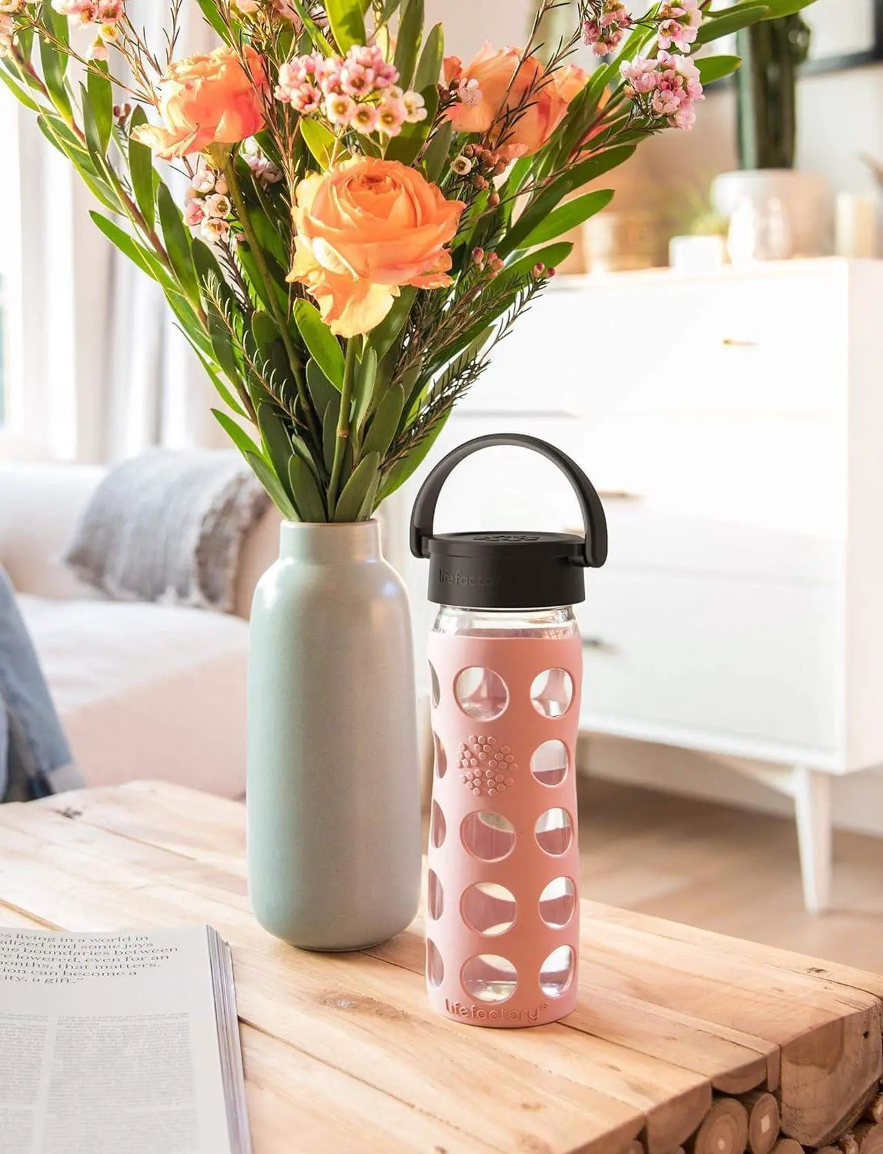 Alt view image 7 of 7 - Lifefactory 16-Ounce BPA-Free Glass Water Bottle with Classic Cap and Protective Silicone Sleeve, Optic White