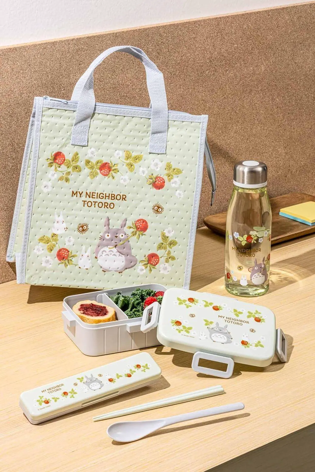 Alt view image 5 of 5 - My Neighbor Totoro Direct Drinking Plastic Water Bottle with infuser 16.91oz- Rasberry