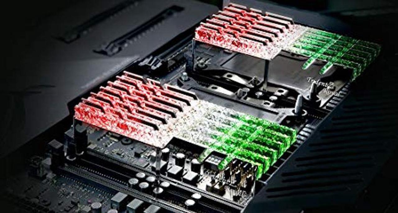 Alt view image 3 of 5 - G.SKILL Trident Z Royal Series (Intel XMP) DDR4 RAM 32GB (2x16GB) 4400MT/s CL19-26-26-46 1.50V Desktop Computer Memory UDIMM - Silver (F4-4400C19D-32GTRS)