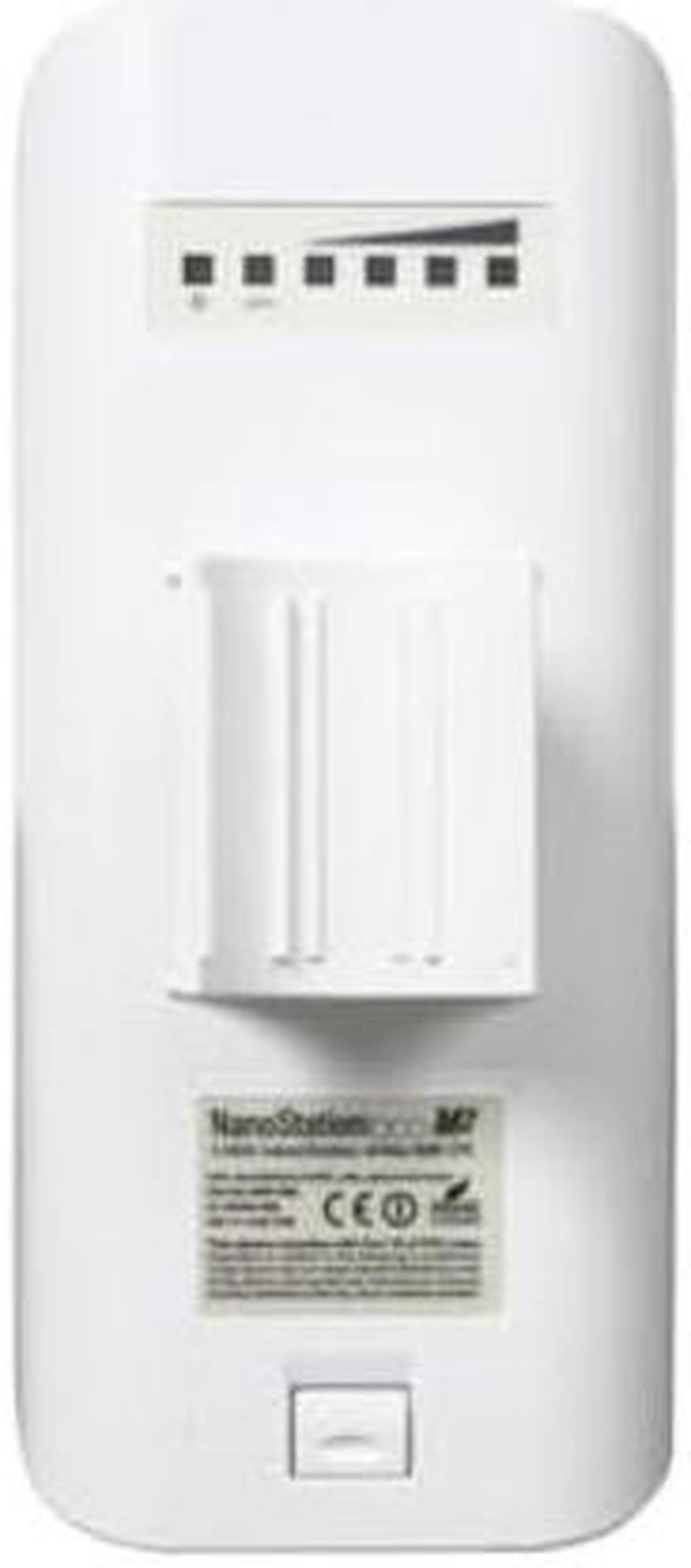 Alt view image 2 of 4 - Ubiquiti NanoStation loco M2 - Wireless Access Point - AirMax (LOCOM2US)