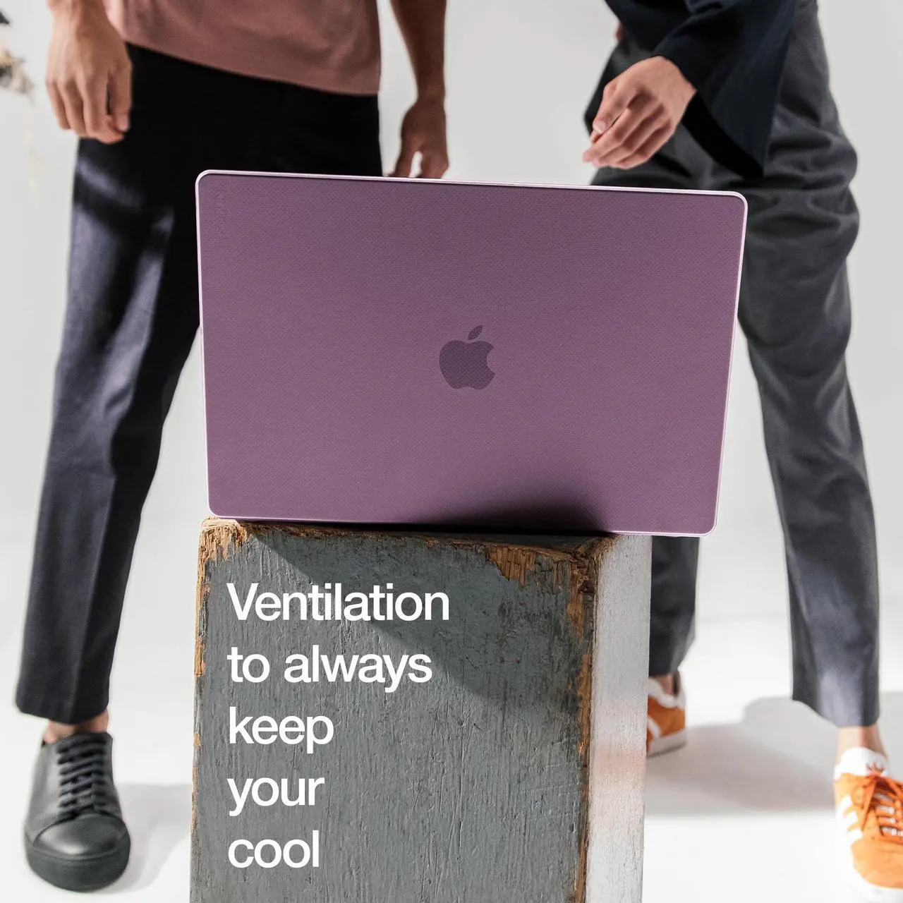 Alt view image 5 of 5 - Incase Dots Hardshell with Makrolon® - MacBook Pro 14 inch Case - 2024, 2023, 2022, 2021, M4, M3, M2, M1 - MacBook Case, Laptop Cover, Protective Hard Shell, Scratch Resistant - Nordic Mauve