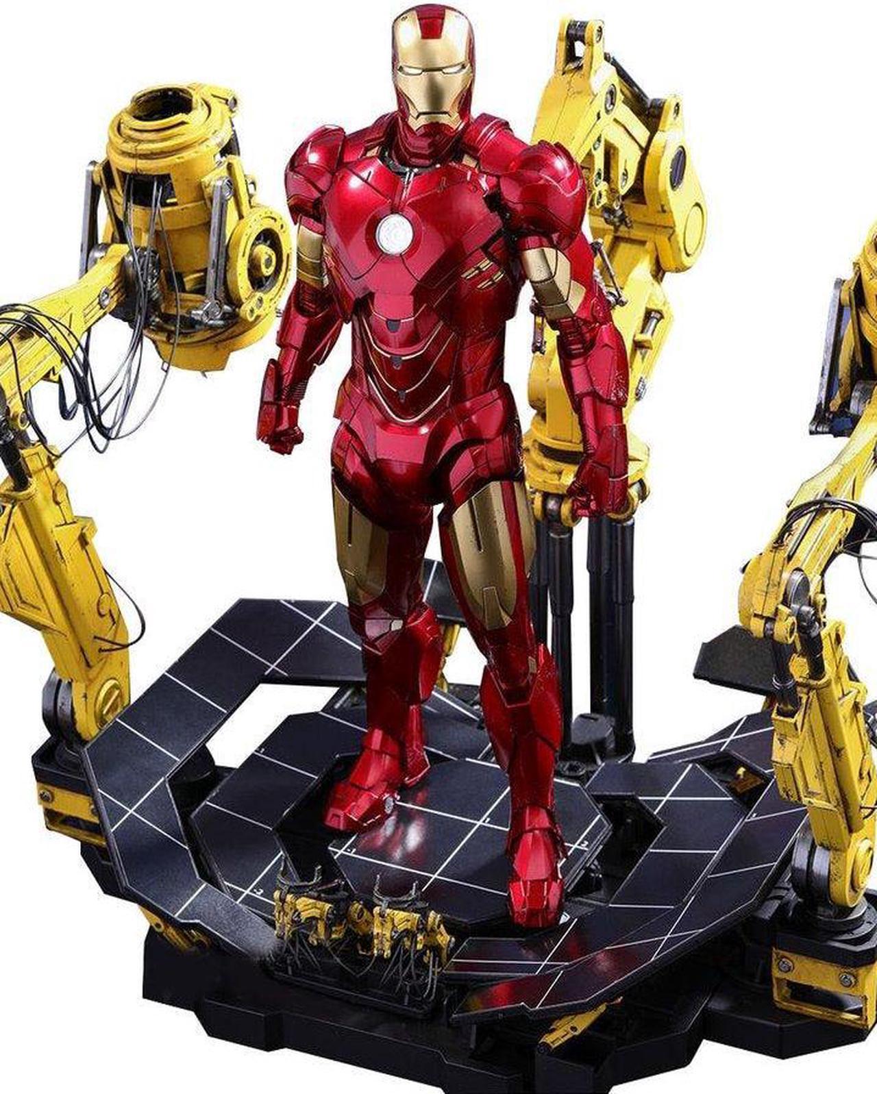 Figure Hot Toys MMS462D22 - Iron Man 2 - Iron Man Mark 4 With Suit-Up Gantry