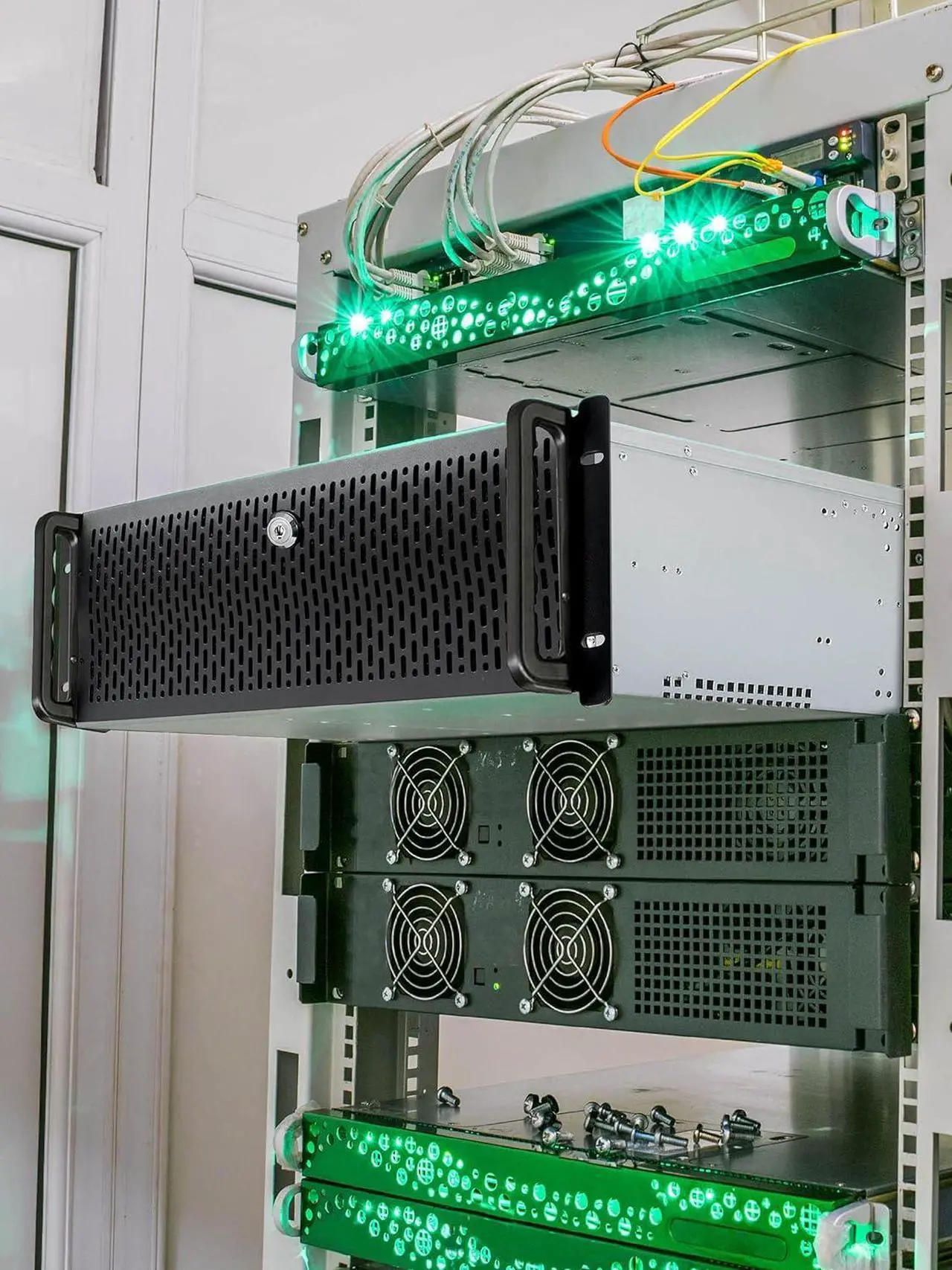 Alt view image 2 of 6 - 4U Server Chassis Hot Swap HDD 12 Bay Rack Mount Server Case, Support 12x 3.5 HDD Bays E-ATX Board, Rackmount Server Case Include Front 3X 120mm Fans Rear 2X 80mm Fans, 25" Deep RSV-L4412U