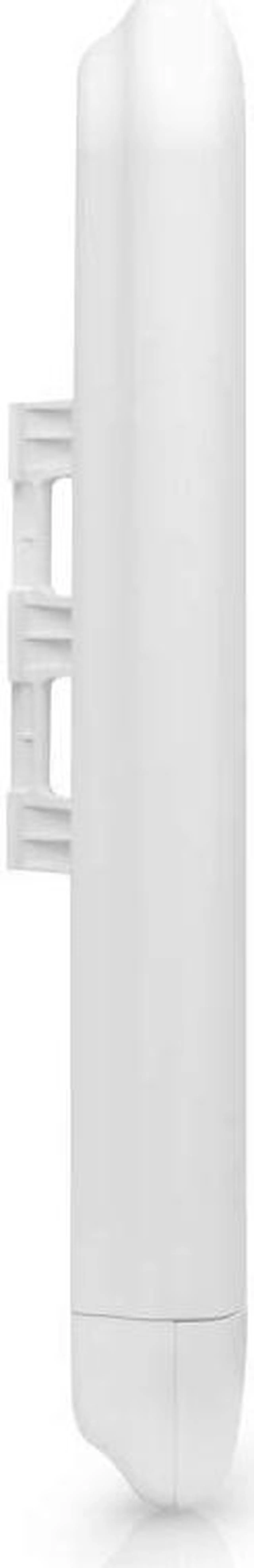 Alt view image 4 of 5 - Ubiquiti NanoStation AC 5GHz airMAX ac CPE with Dedicated Wi-Fi Management (NS-5AC-US)