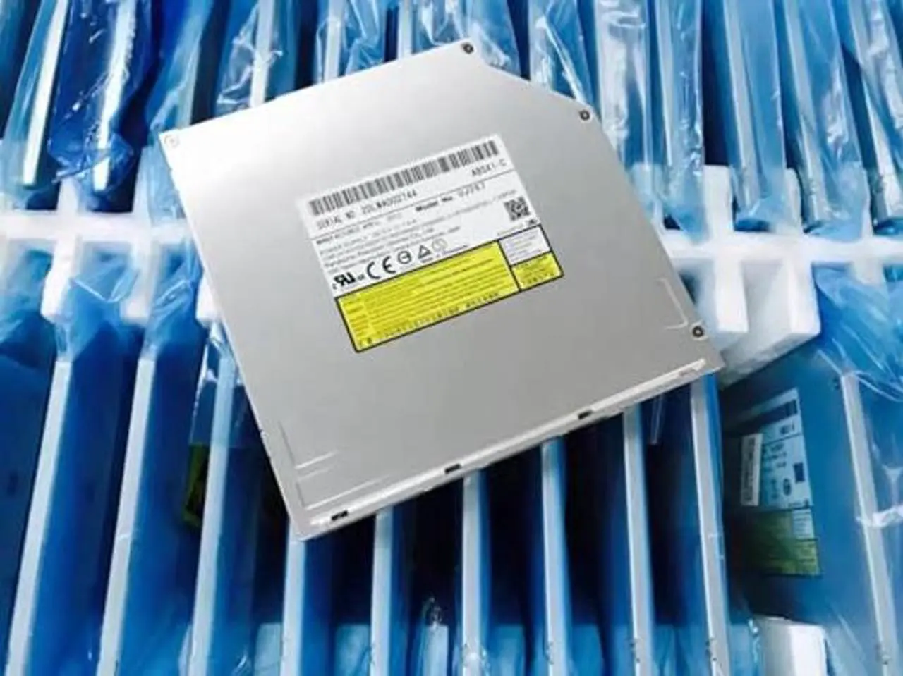 Alt view image 3 of 5 - uj-267 UJ267 Ultraslim 9.5mm SATA Slot in Blu-ray Burner Writer DVD BD-RE for Dell Alienware M14x XPS 14z 15z BDXL 100GB MacBook Pro