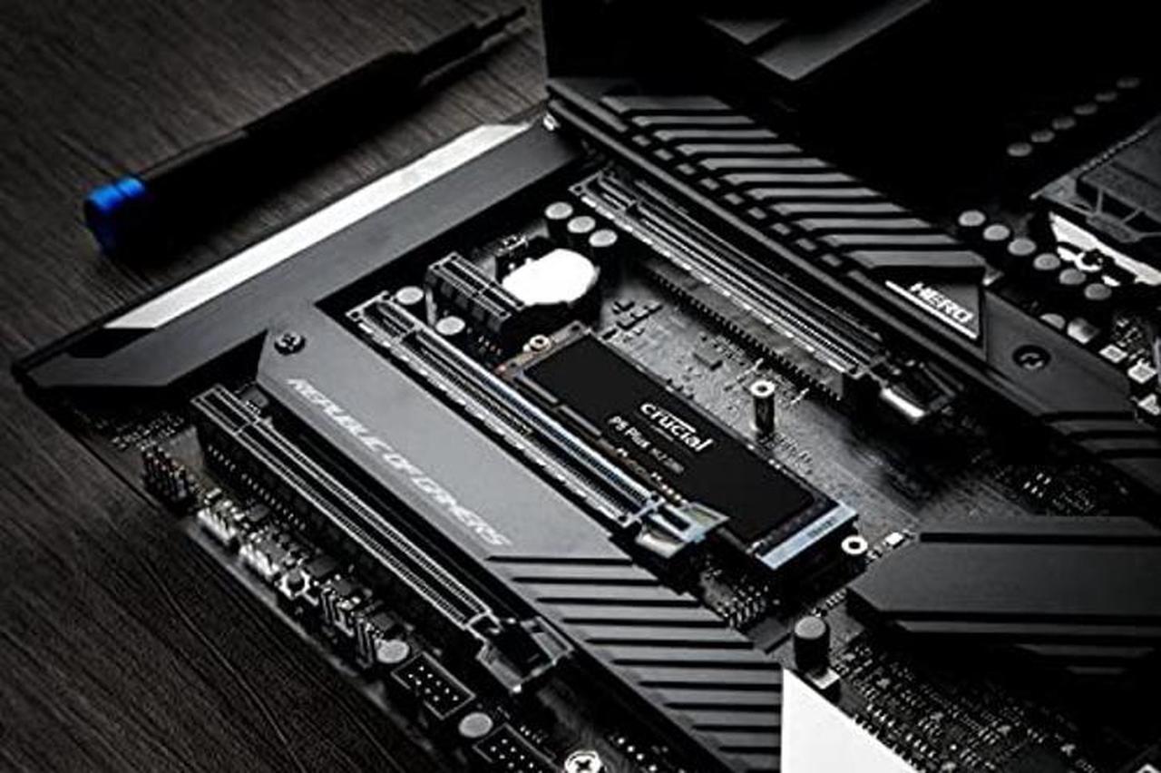 Alt view image 2 of 3 - Crucial P5 Plus 1TB PCIe Gen4 3D NAND NVMe M.2 Gaming SSD, up to 6600MB/s - CT1000P5PSSD8 Solid State Drive