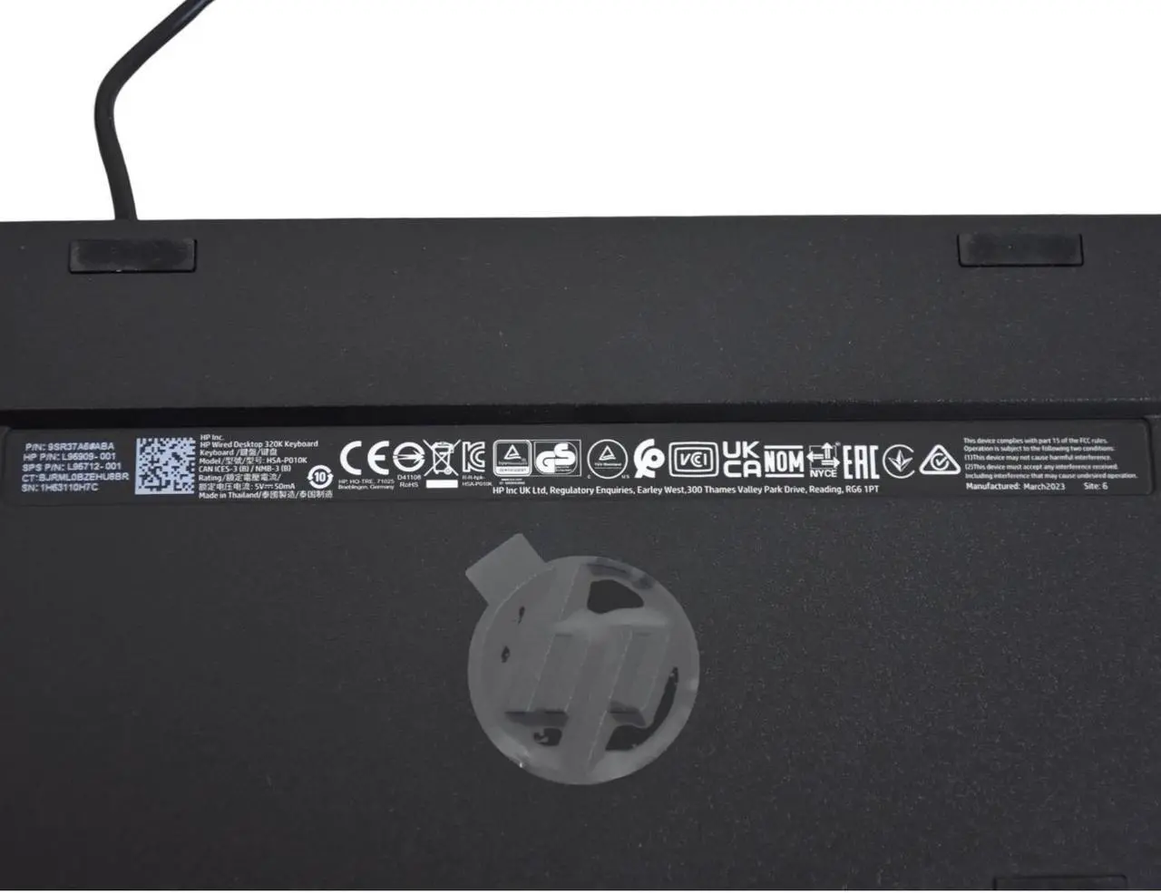 Alt view image 4 of 7 - HP Smart 320K Slim Wired QWERTY Keyboard 108 Keys L96909-001 (LOT OF 50)