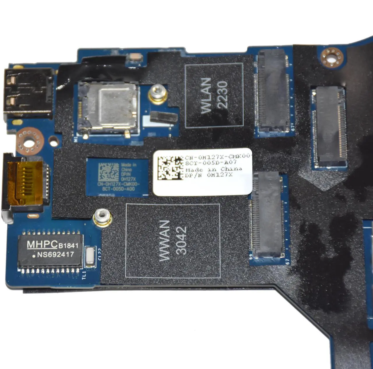 Alt view image 3 of 7 - Dell Precision 7730 Intel Xeon E-2176M DDR4 laptop Motherboard H127X