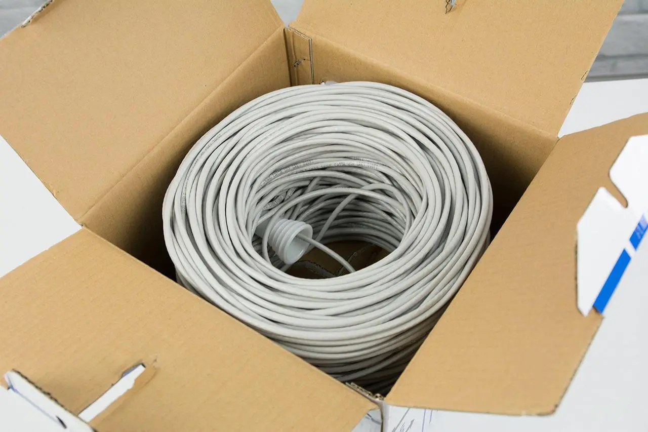 Alt view image 11 of 12 - VIVO 500ft Bulk Cat5e LAN Ethernet Cable / Wire UTP Pull Box 500 ft Cat-5e Grey