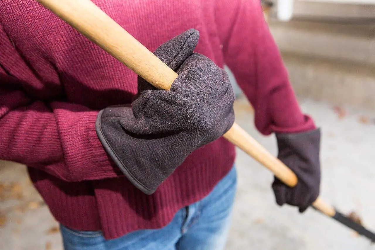 Alt view image 4 of 6 - G & F Products Brown Jersey Winter Work Gloves with Red Fleece Lining
