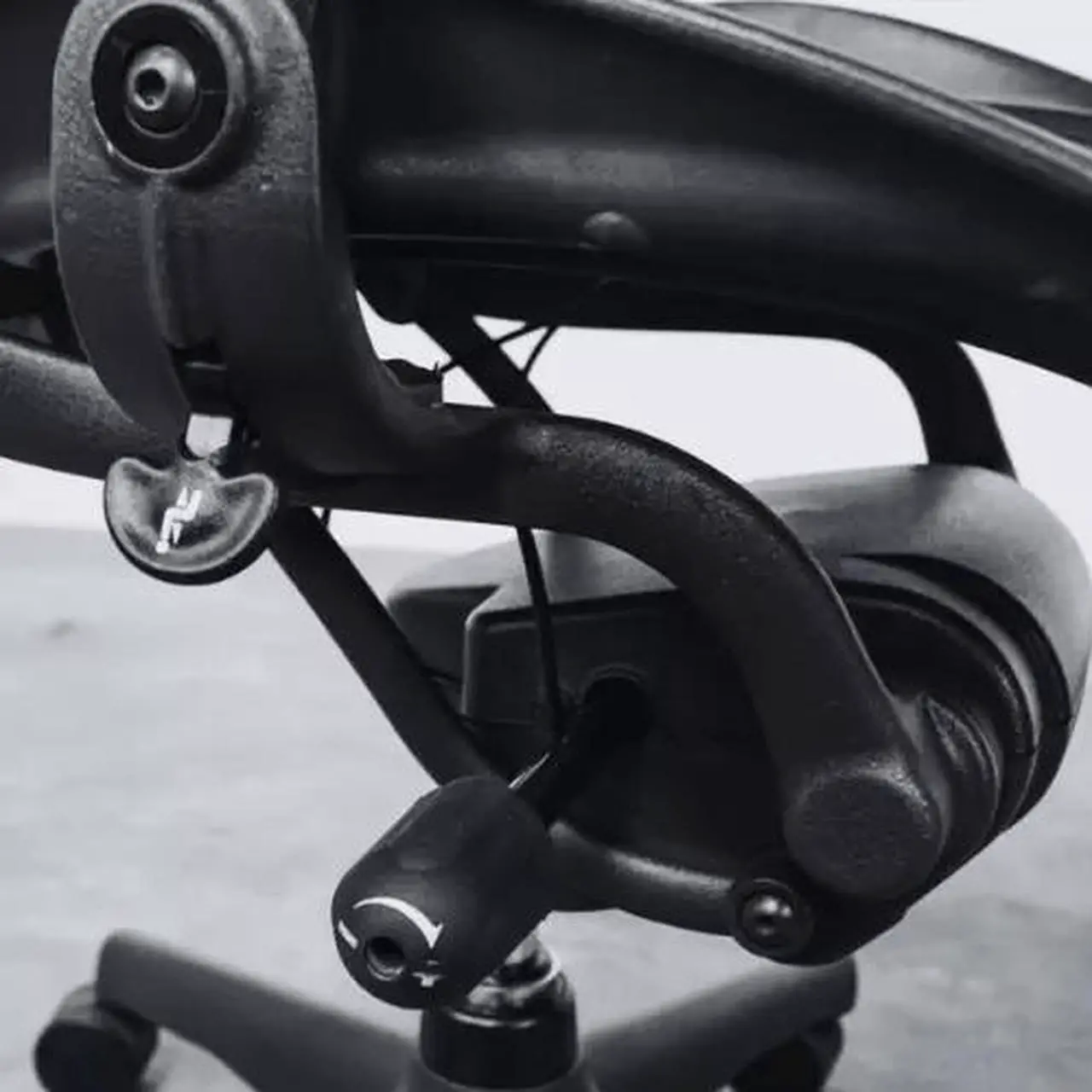 Alt view image 7 of 7 - Herman Miller Aeron Chair Size B Fully Loaded w/ Headrest and Lifetime Warranty