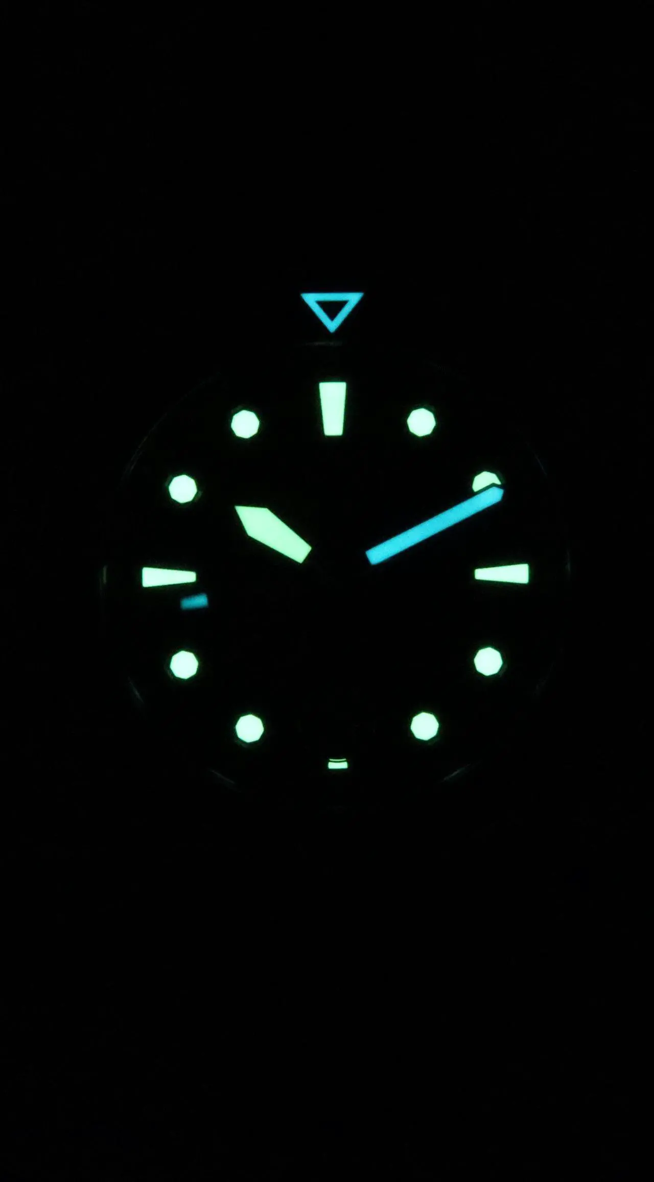 Alt view image 2 of 4 - Tag Heuer Aquaracer Black Dial Automatic Diver's 300M Men's Watch WBP201A.FT6197