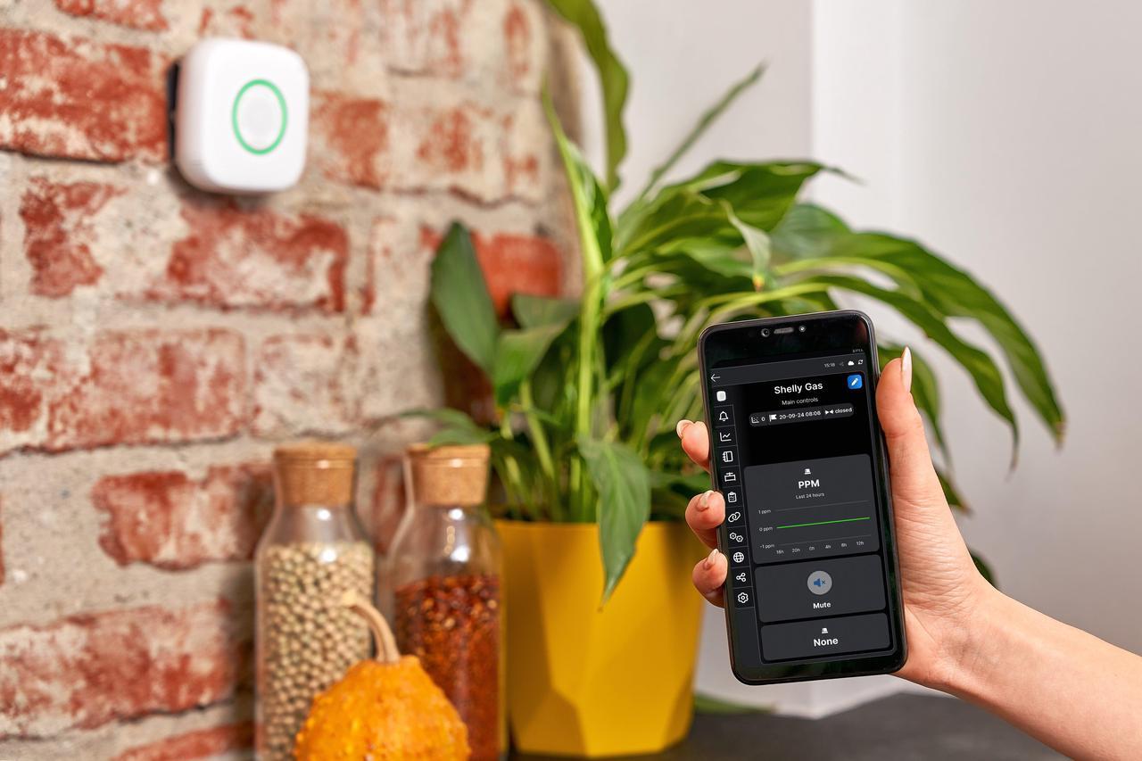Alt view image 5 of 6 - Shelly Gas CNG detector | Wi-Fi Smart Gas Sensor with Sound and Light Alarm | Certified | Flame Resistant | Wire-free | Scene Activation | iOS & Android App