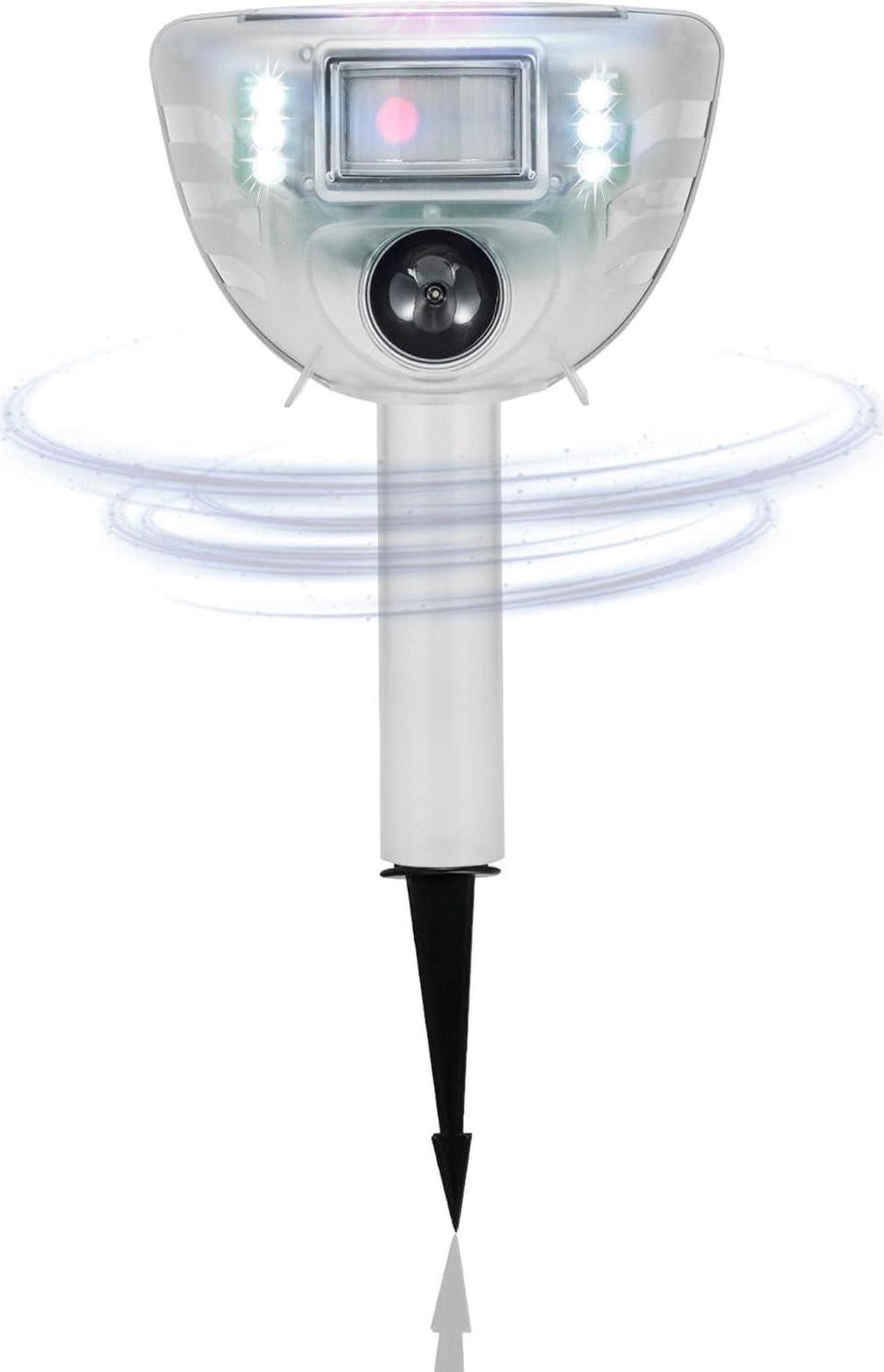 Main image of DigiMax Ultrasonic Animal & Pest Repeller with 3 Poles