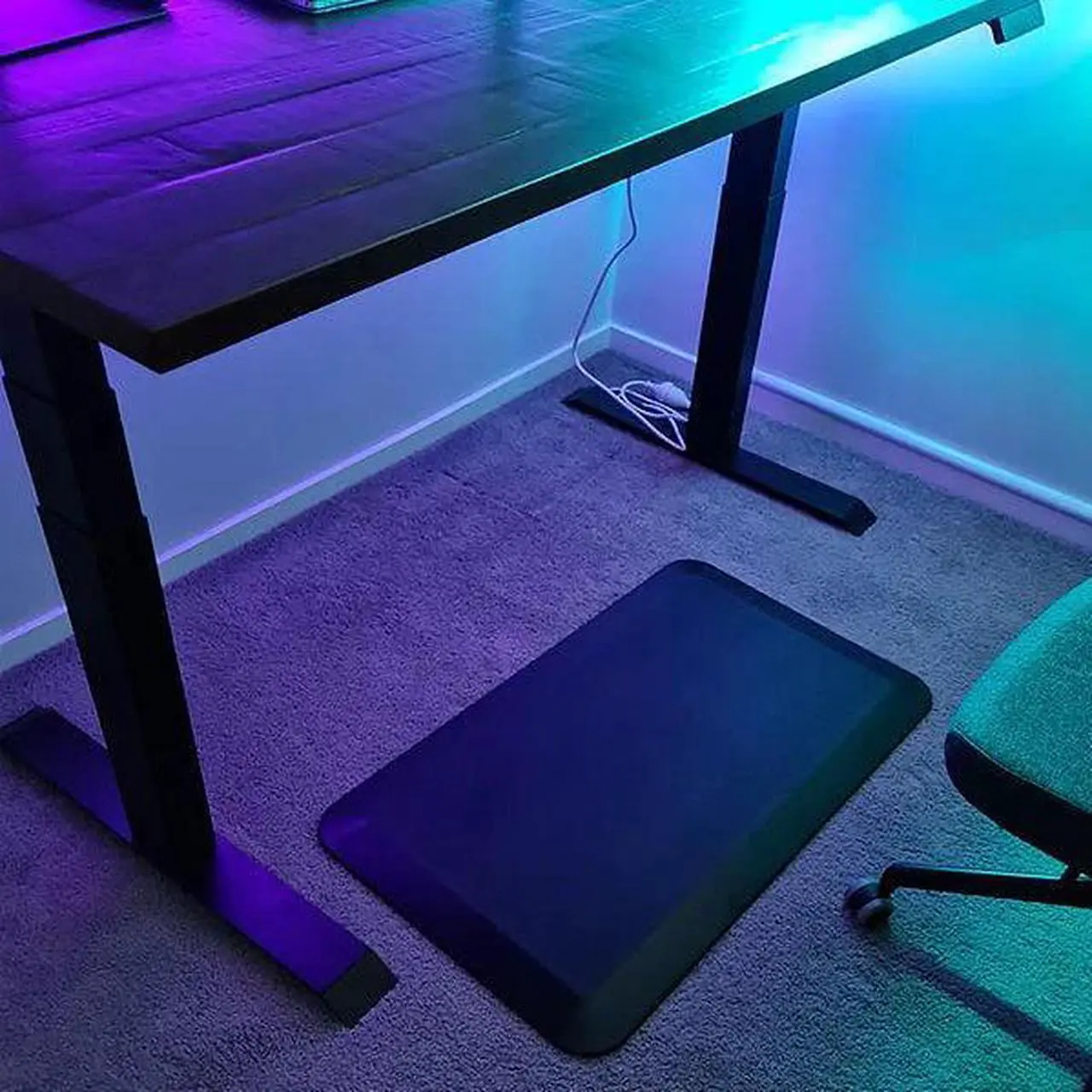Alt view image 4 of 7 - Desky Anti-Fatigue Rectangle Standing Mat