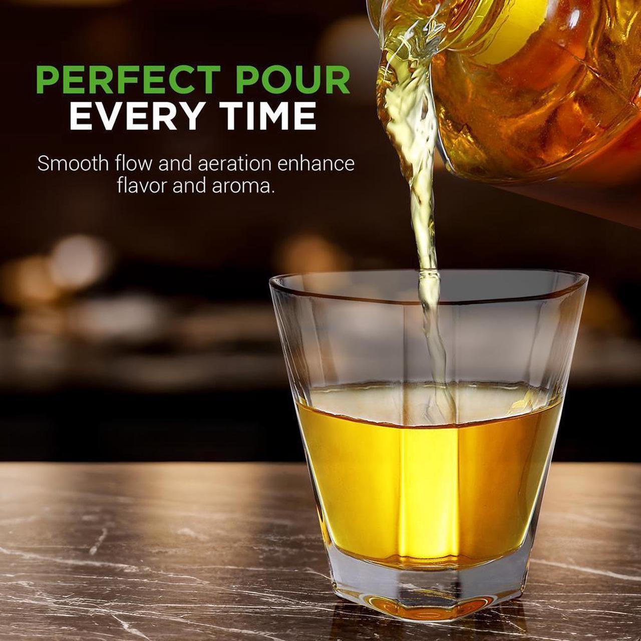 Alt view image 7 of 7 - NutriChef Whiskey Decanter Set - 850ml Crystal Glass with Thick Bottom, Classic Design for Scotch, Brandy, Vodka, Wine - NCGD1X29