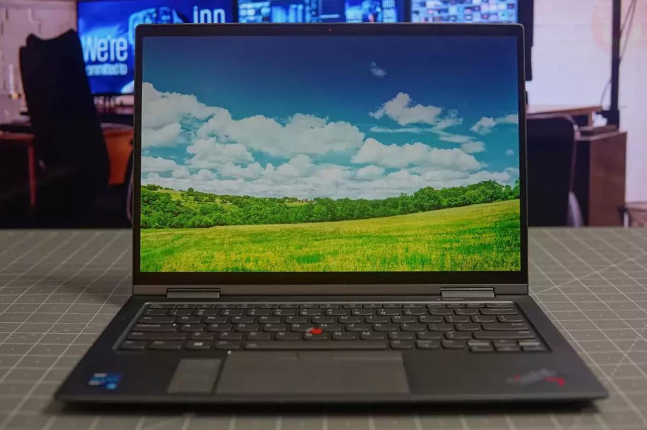 Alt view image 2 of 7 - Lenovo ThinkPad X1 Yoga Gen 6 14 Touch 2-in-1 Laptop i7-1185G7 32GB 512GB Win10P Pen