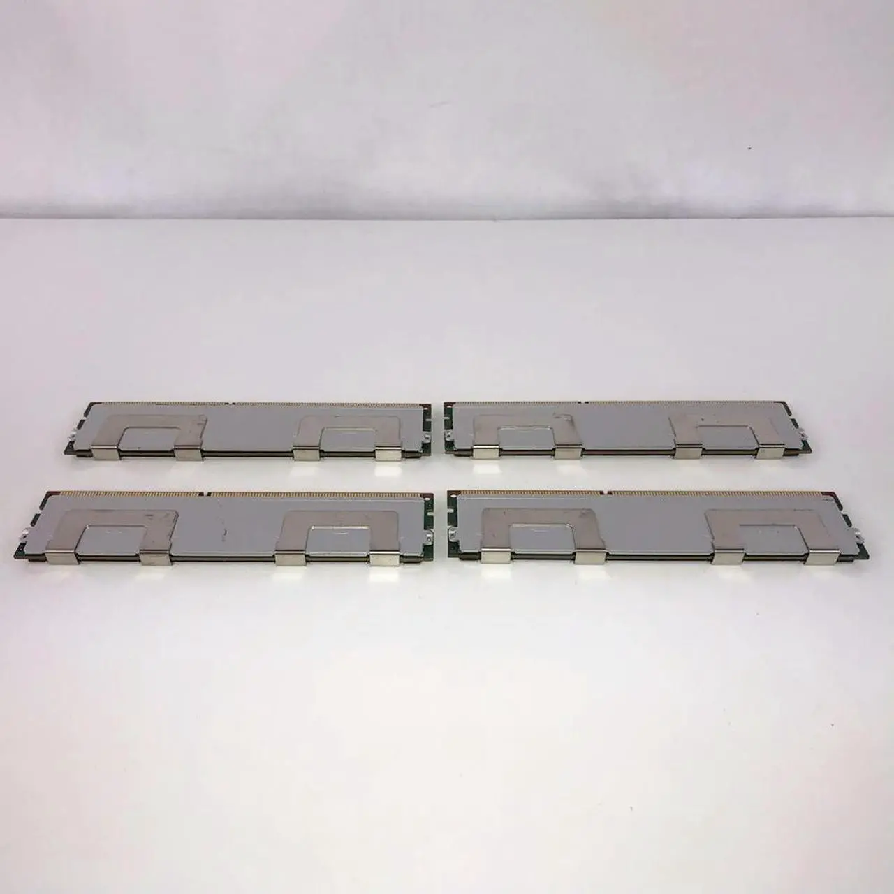 Alt view image 2 of 4 - 1pcs M393B1K70CHD-YH9 RAM 8G 8GB 2RX4 PC3L-10600R ECC REG DDR3L 1333 For Memory